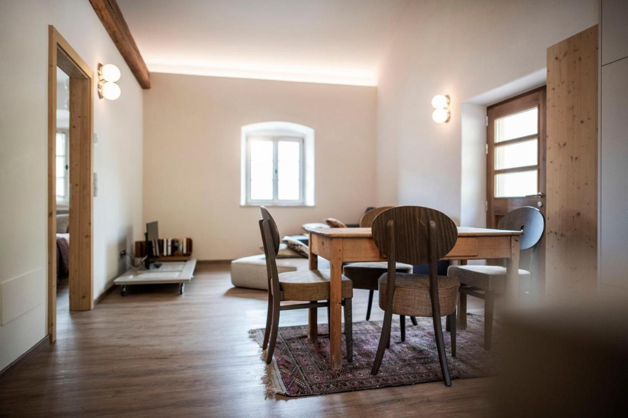 Appartamento Weingut Kornell - Schafferhaus Cosmas Und Zeder Terlano Esterno foto
