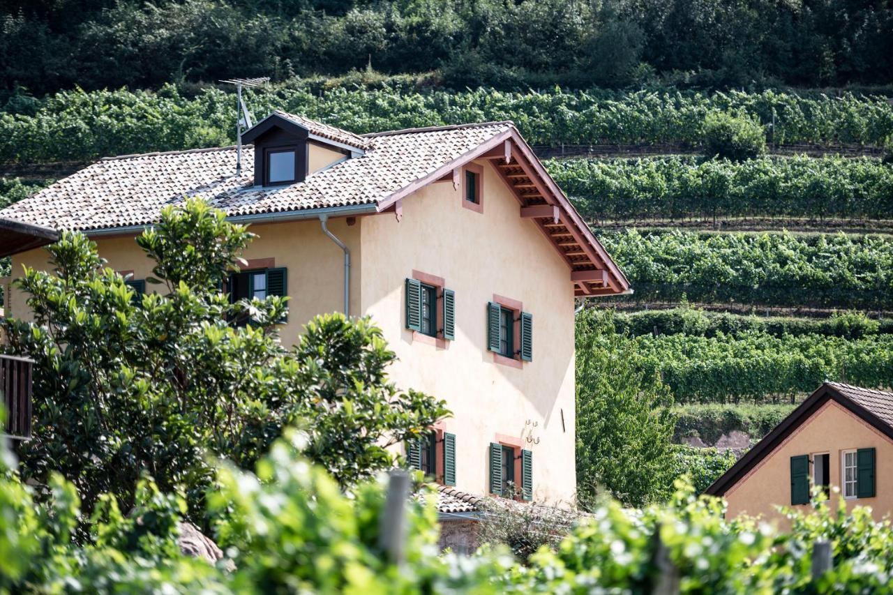 Appartamento Weingut Kornell - Schafferhaus Cosmas Und Zeder Terlano Esterno foto