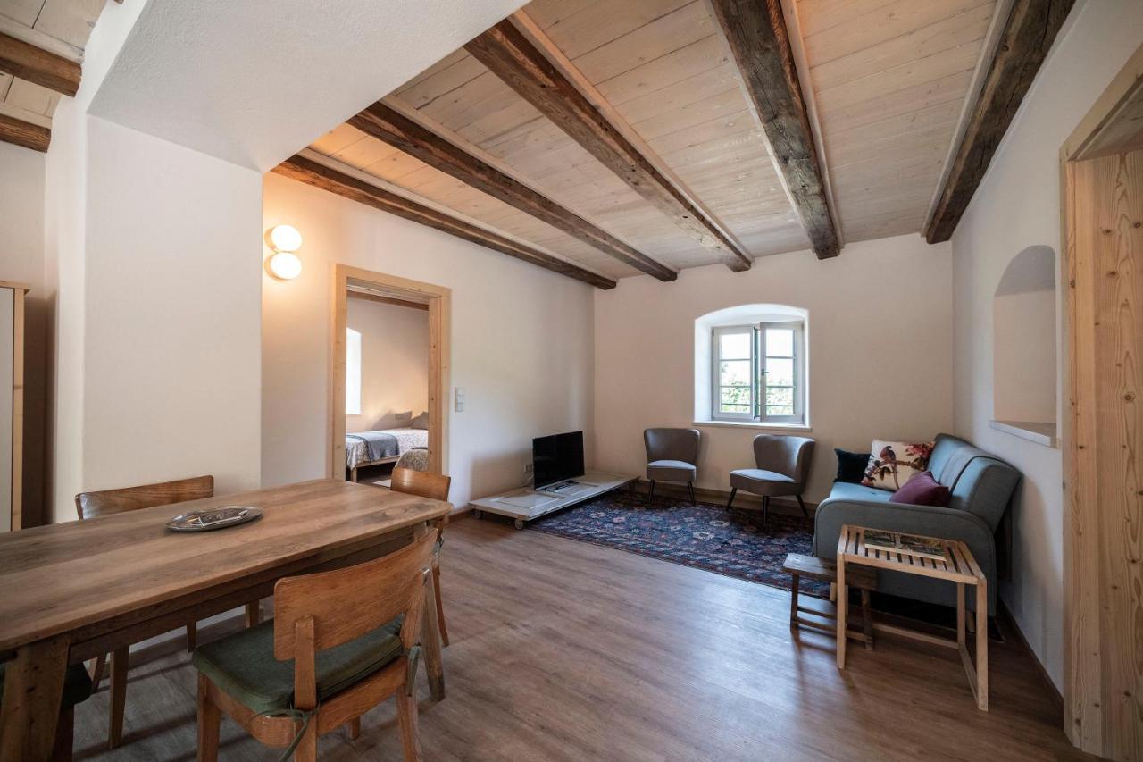 Appartamento Weingut Kornell - Schafferhaus Cosmas Und Zeder Terlano Esterno foto
